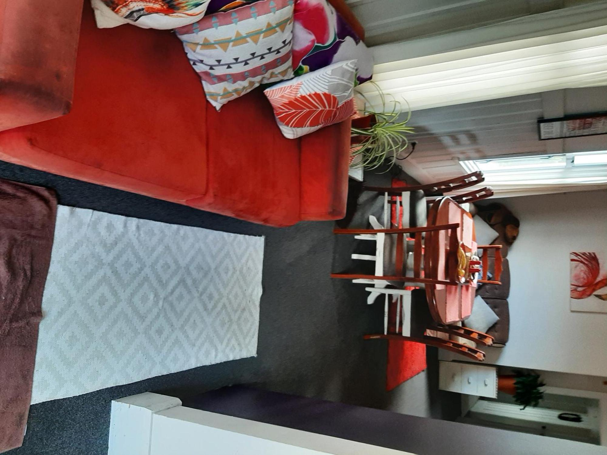 Intrepid Bed & Breakfast Christchurch Bagian luar foto